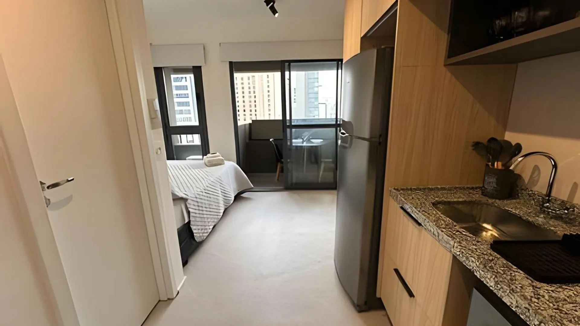 Studio Jardins Pamplona Cd 1310 Сан-Пауло 0*,  Бразилия